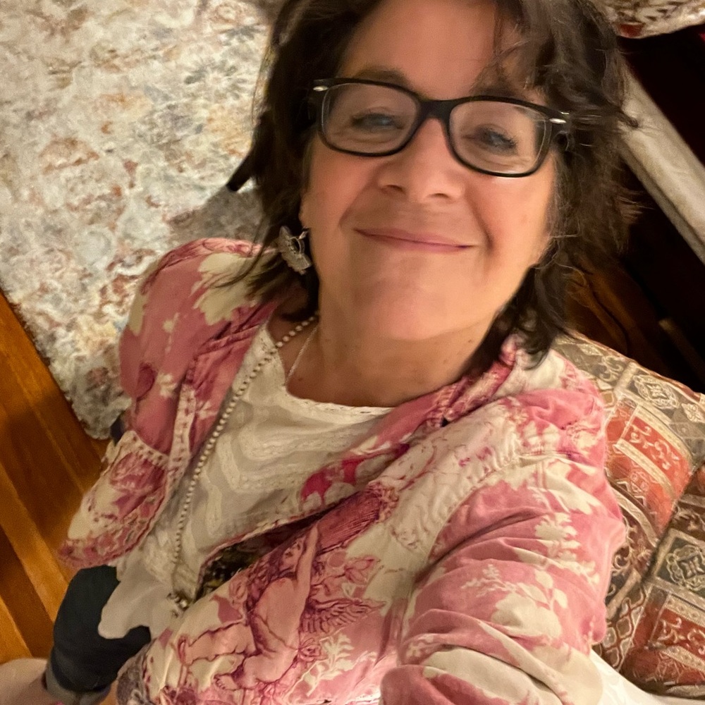 Meet your Posher, Stacey